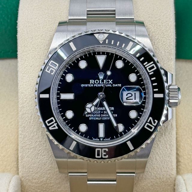 Rolex Submariner 126610 LN Image 3